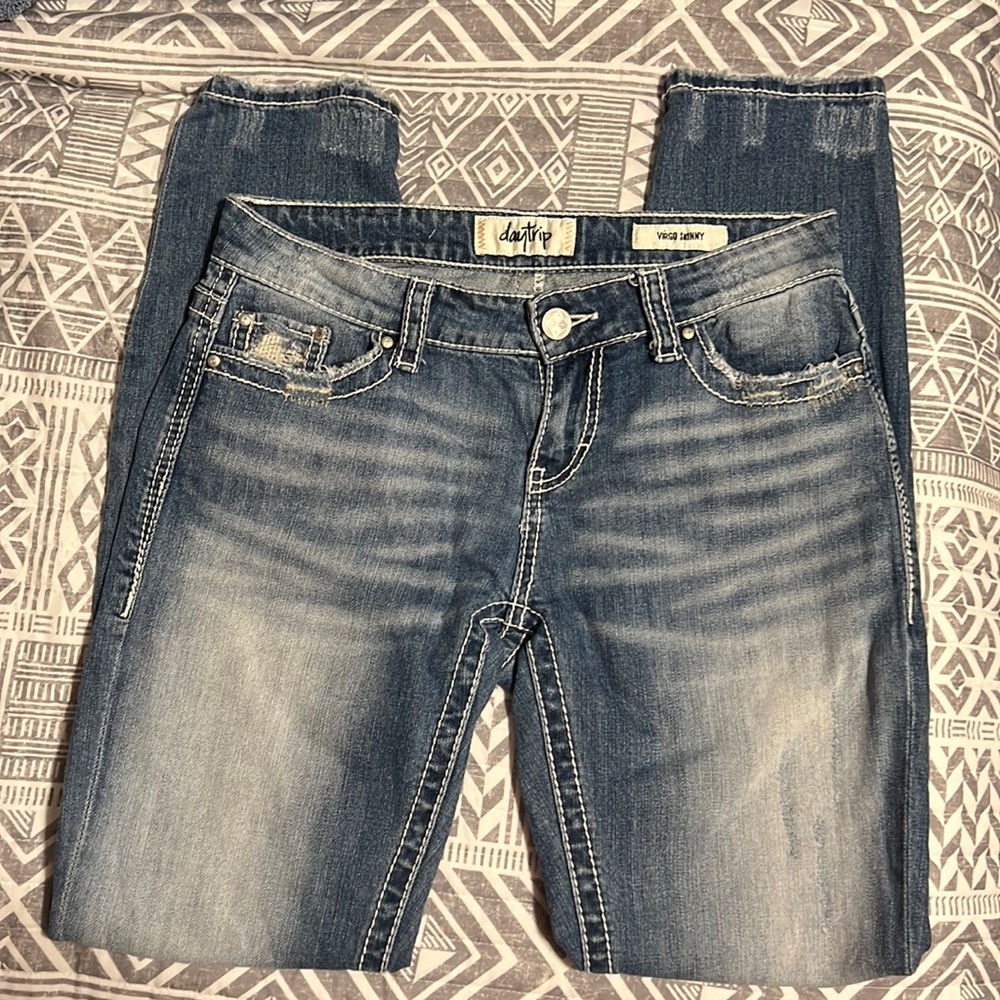 Day trip Virgo skinny jeans 26R